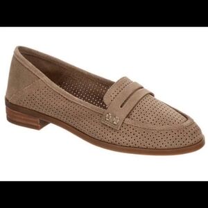 NWOT Lucky Brand Caylonp Tan Perforated Suede Leather Loafers